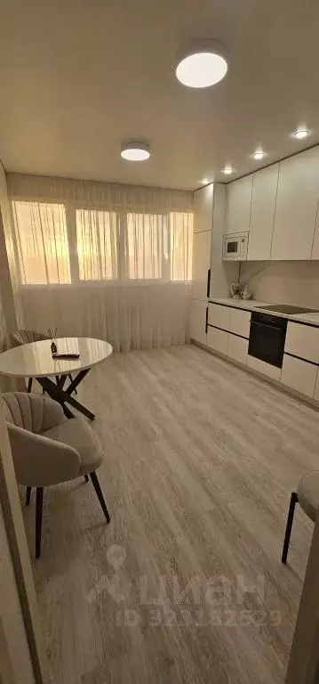 1-к кв. Сахалинская область, Южно-Сахалинск ул. Ленина, 563к4 (53.0 м) - Фото 2