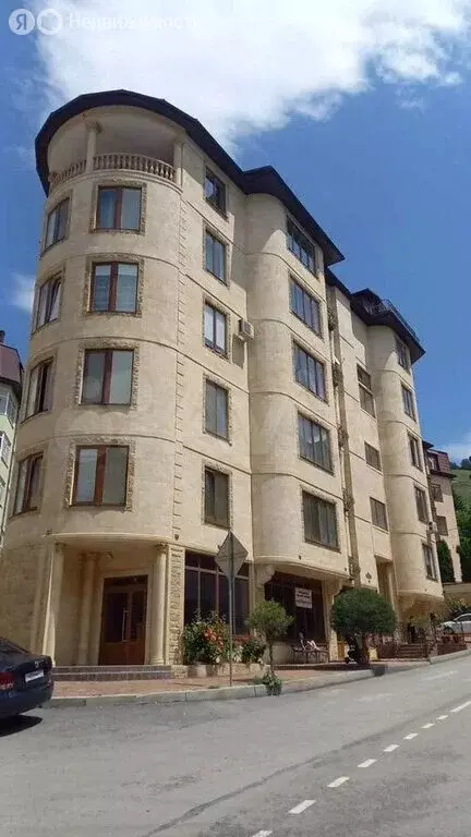 5-комнатная квартира: Кисловодск, улица Декабристов, 37Б (210 м) - Фото 0