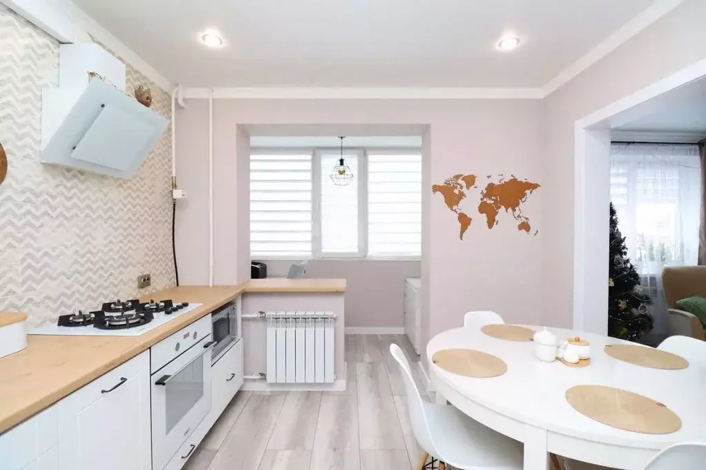 2-к кв. Ульяновская область, Ульяновск ул. Игошина, 3 (71.5 м) - Фото 1