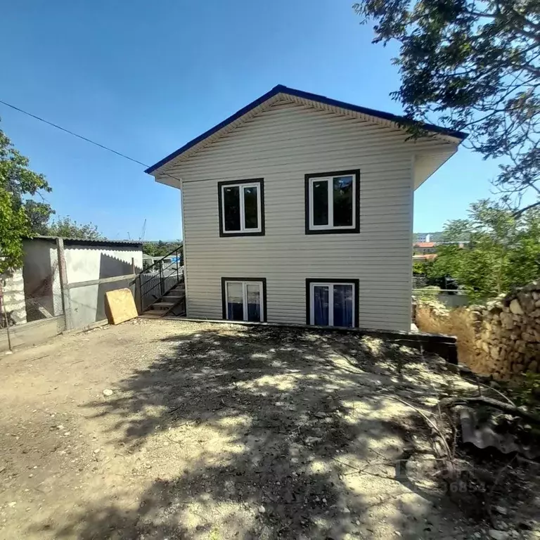 Дом в Севастополь ул. Чернышевского (96 м) - Фото 1
