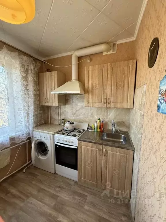 2-к кв. Калужская область, Ермолино Боровский район, Фабричная ул., 6 ... - Фото 0