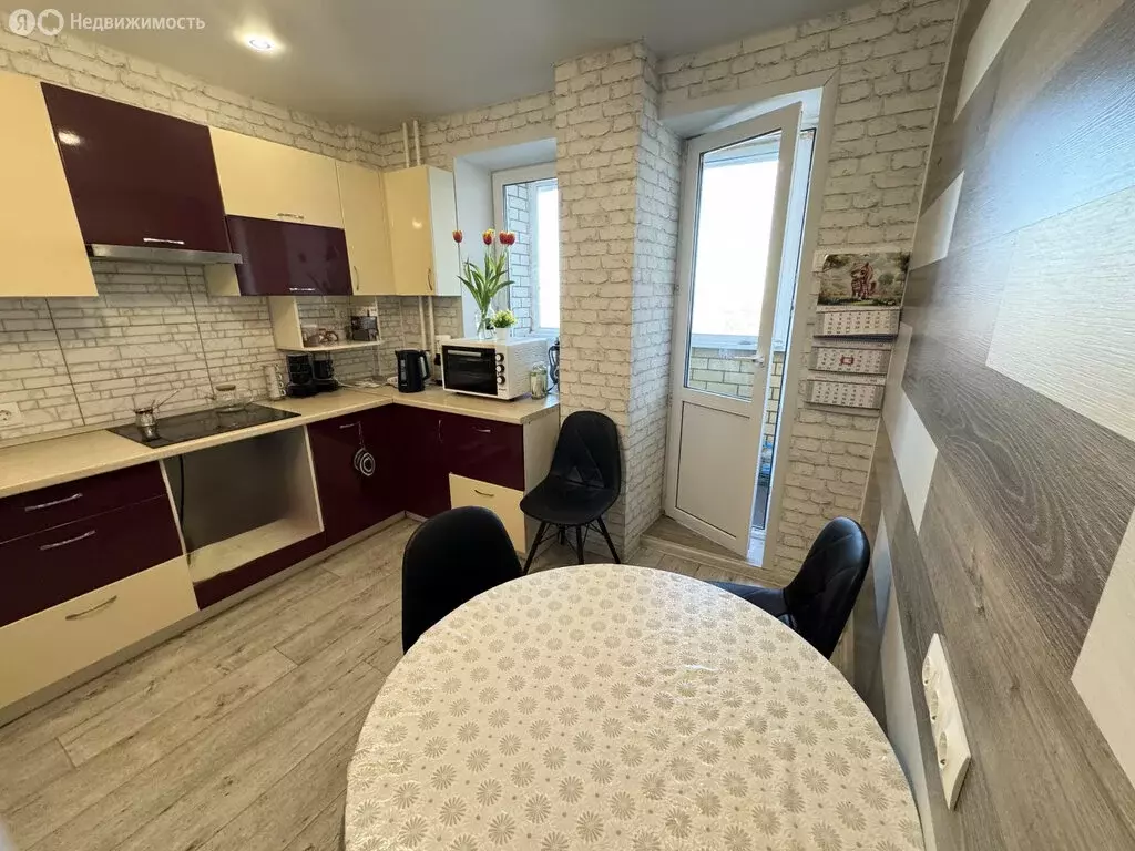 2-комнатная квартира: Воронеж, улица Антонова-Овсеенко, 7Б (62.2 м) - Фото 1