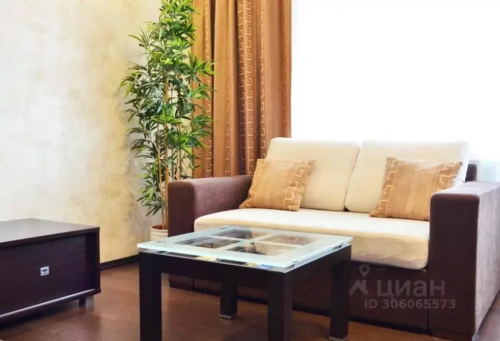 2-к кв. Свердловская область, Екатеринбург ул. Татищева, 53 (48.0 м) - Фото 1