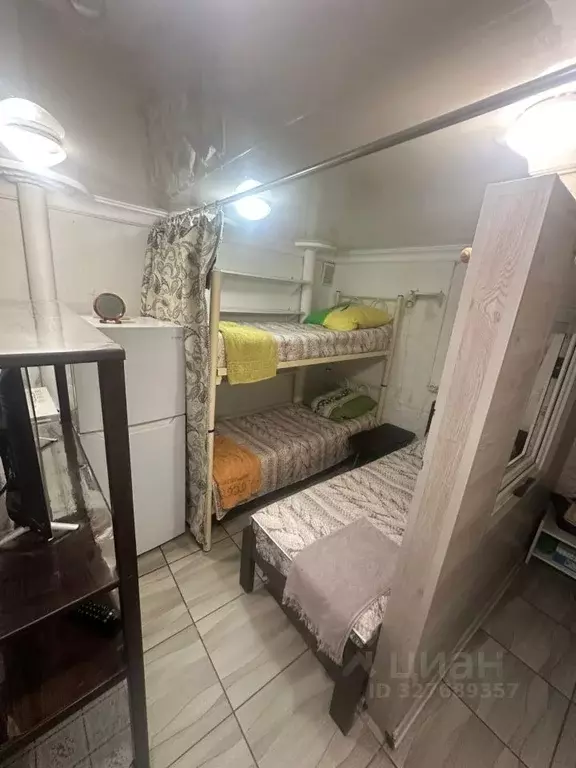 Студия Крым, Ялта пер. Матросский, 4 (17.0 м) - Фото 1