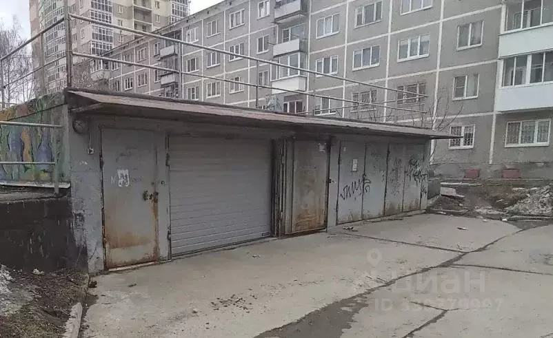 Гараж в Свердловская область, Екатеринбург Южный жилрайон, Южный мкр,  ... - Фото 1