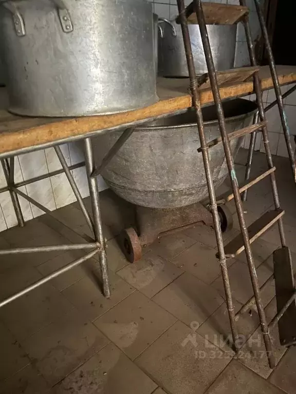 Помещение свободного назначения в Саратовская область, Энгельс ул. ... - Фото 2