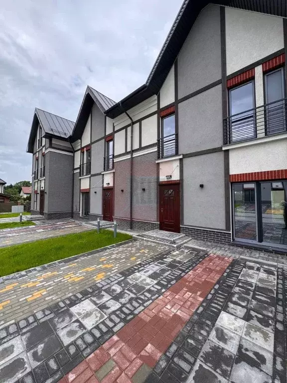 Таунхаус в Калининградская область, Пионерский Октябрьская ул., 10А ... - Фото 1