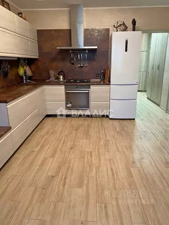 2-к кв. Владимирская область, Ковров Еловая ул., 84/2 (65.0 м) - Фото 1