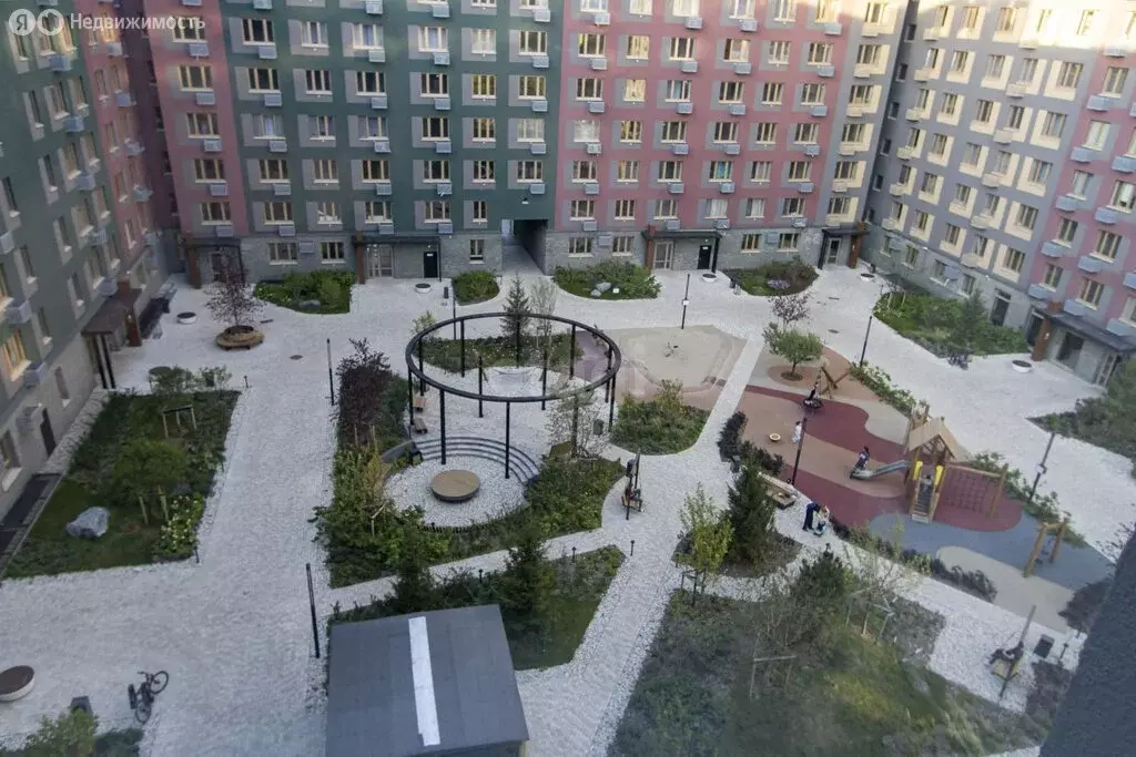 1-комнатная квартира: Тюмень, улица Республики, 204к12 (38.2 м) - Фото 2
