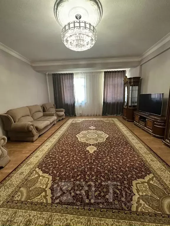 3-к кв. Дагестан, Махачкала ул. Циолковского, 11к2 (117.0 м) - Фото 1