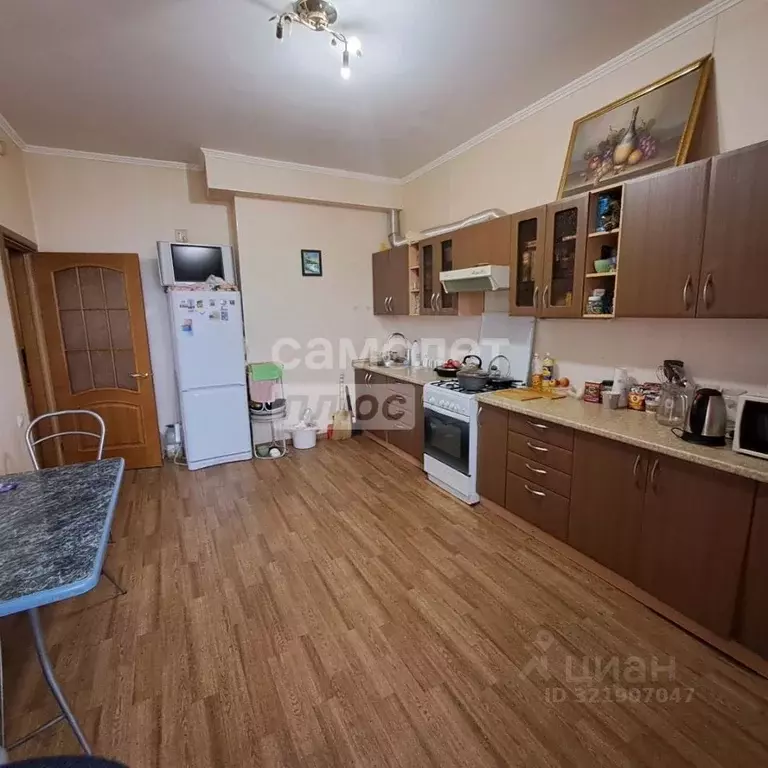 2-к кв. Курская область, Курск ул. Володарского, 70 (82.0 м) - Фото 1