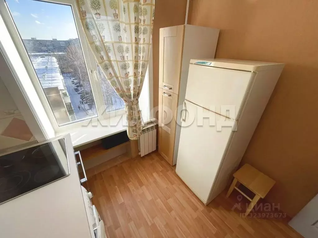 2-к кв. Новосибирская область, Новосибирск ул. Челюскинцев, 44 (44.0 ... - Фото 2