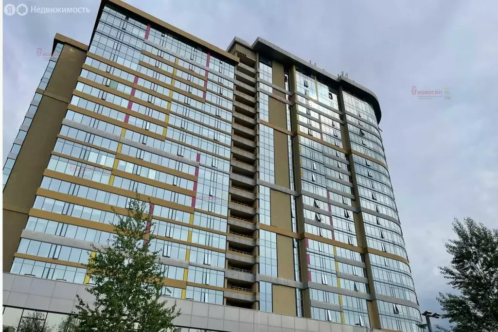 2-комнатная квартира: Екатеринбург, улица Белинского, 108 (66.5 м) - Фото 1