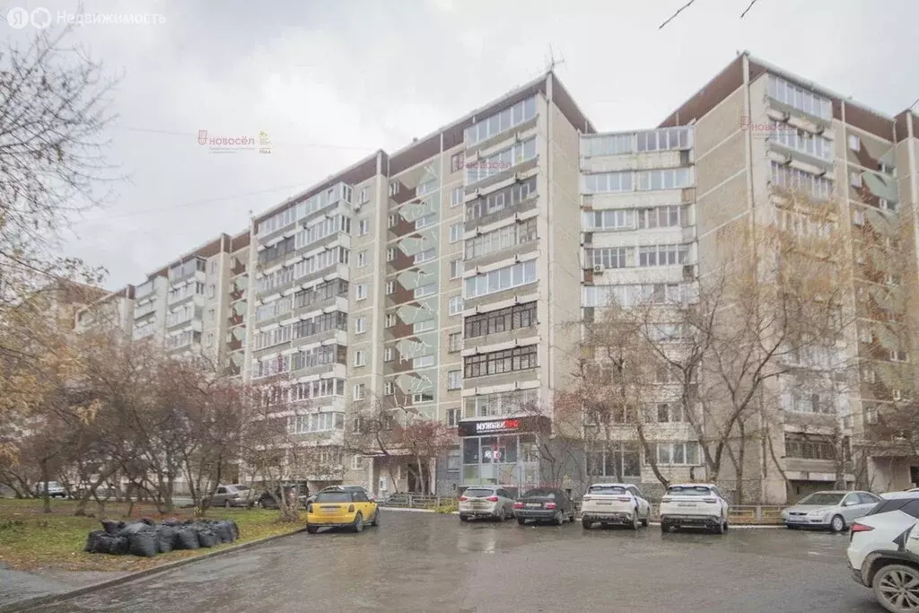 3-комнатная квартира: Екатеринбург, улица Черепанова, 4 (98 м) - Фото 1