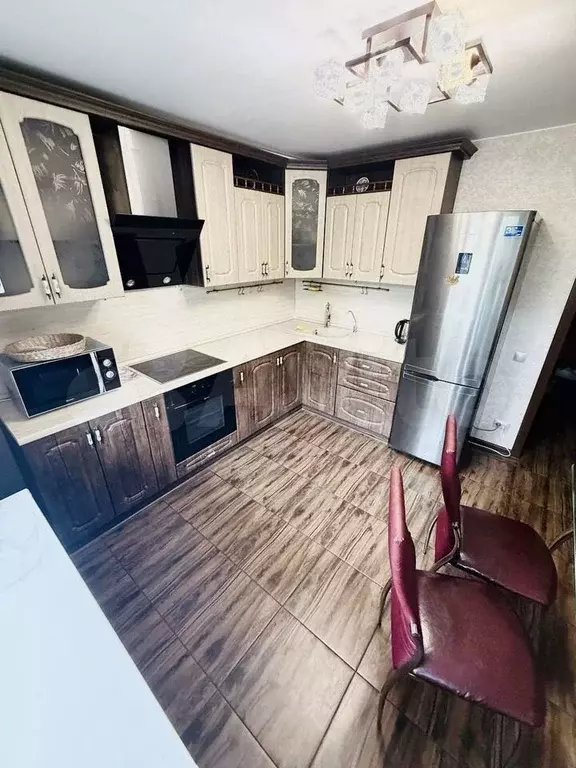 2-к. квартира, 66 м, 1/9 эт. - Фото 0