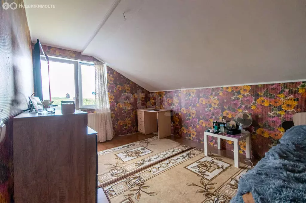 Дом в посёлок Долгоруково, улица Гагарина (211.9 м) - Фото 0