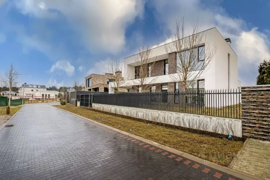 Коттедж в Московская область, Одинцовский городской округ, д. Дарьино, ... - Фото 1