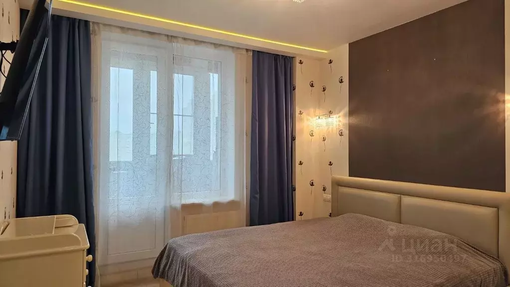 3-к кв. Санкт-Петербург Парашютная ул., 54 (76.2 м) - Фото 0