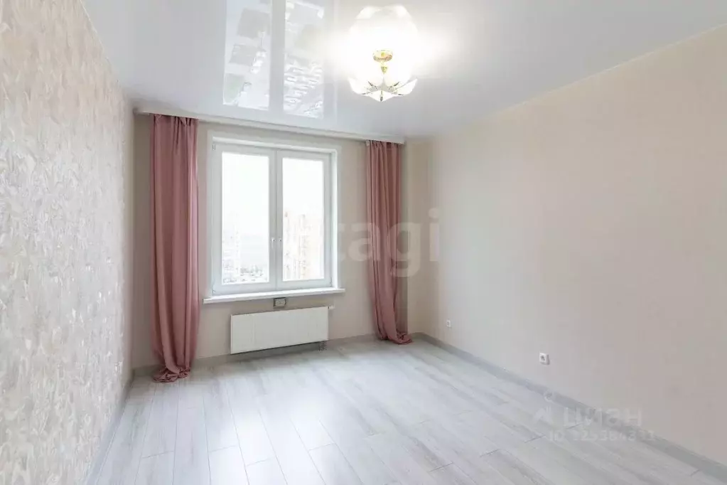 2-к кв. Тюменская область, Тюмень ул. Николая Никитина, 2 (59.3 м) - Фото 1