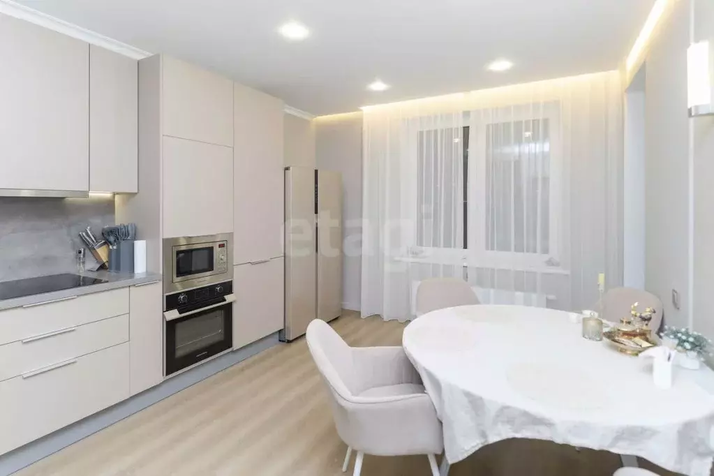 2-к кв. Тюменская область, Тюмень ул. Монтажников, 36 (77.0 м) - Фото 1