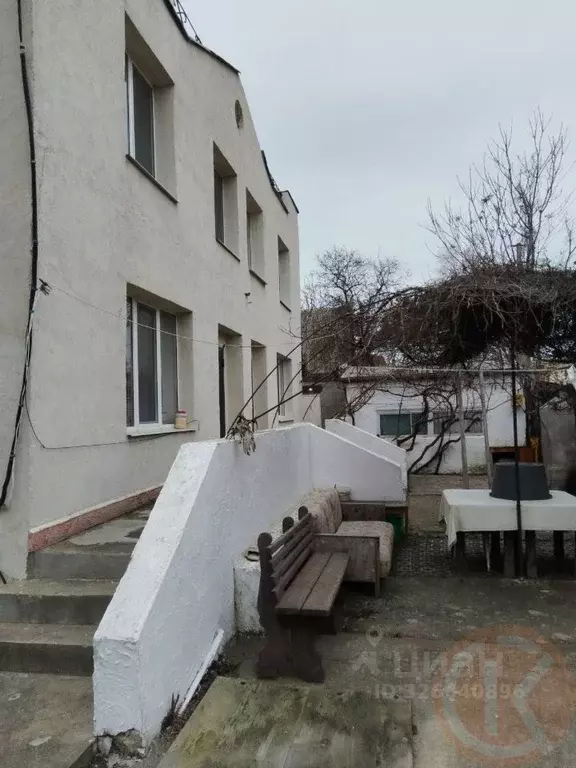 Дом в Крым, Сакский район, Штормовское с/пос, с. Поповка ул. Морская, ... - Фото 1