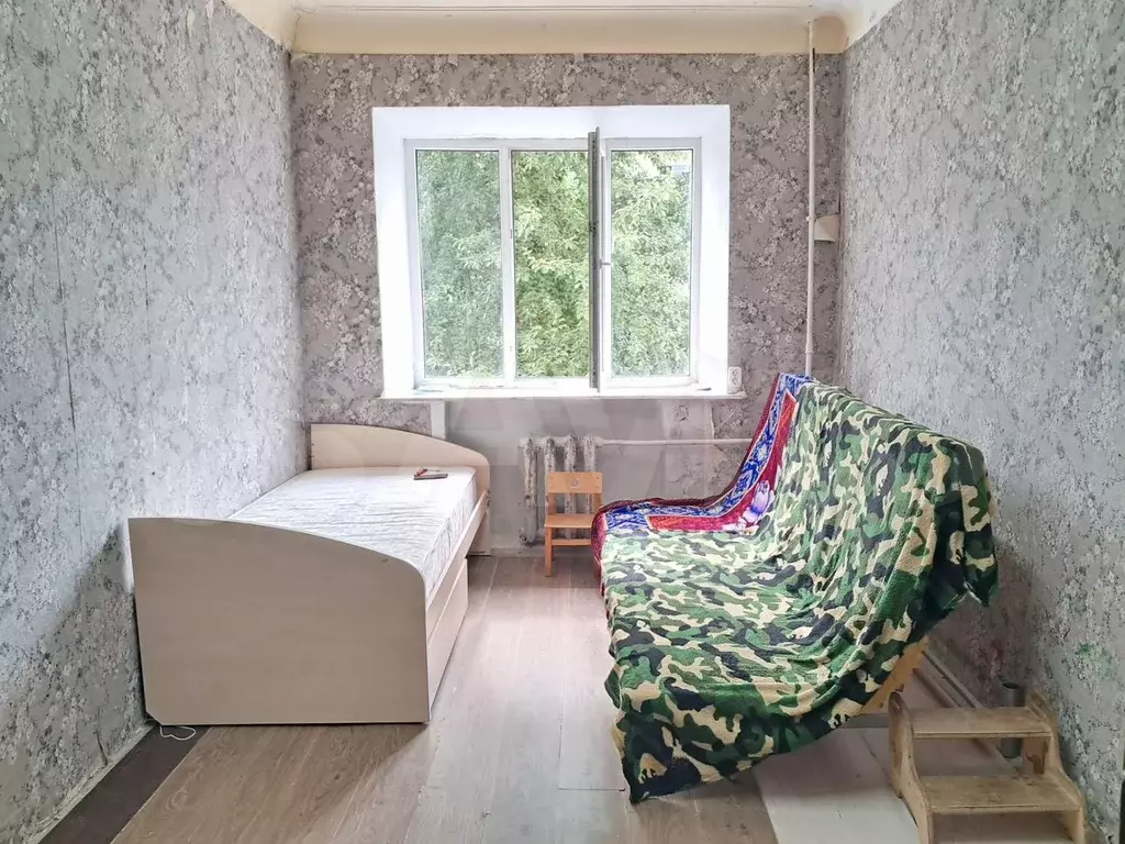 Комната 15 м в 3-к., 2/4 эт. - Фото 0