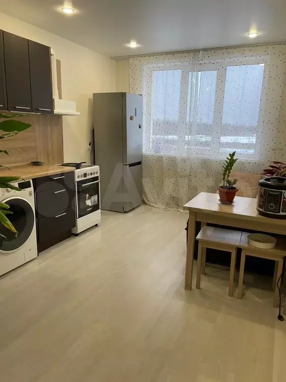 1-к. квартира, 38,7 м, 4/9 эт. - Фото 0