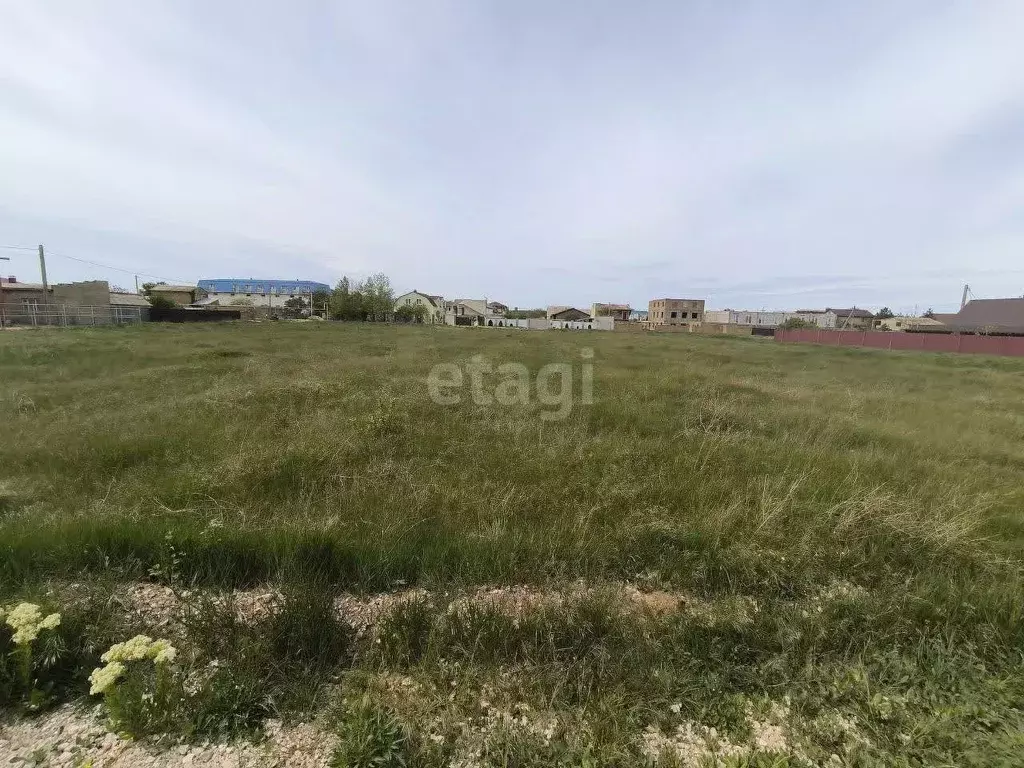 Участок в Крым, Симферопольский район, Николаевка пгт ул. ... - Фото 0