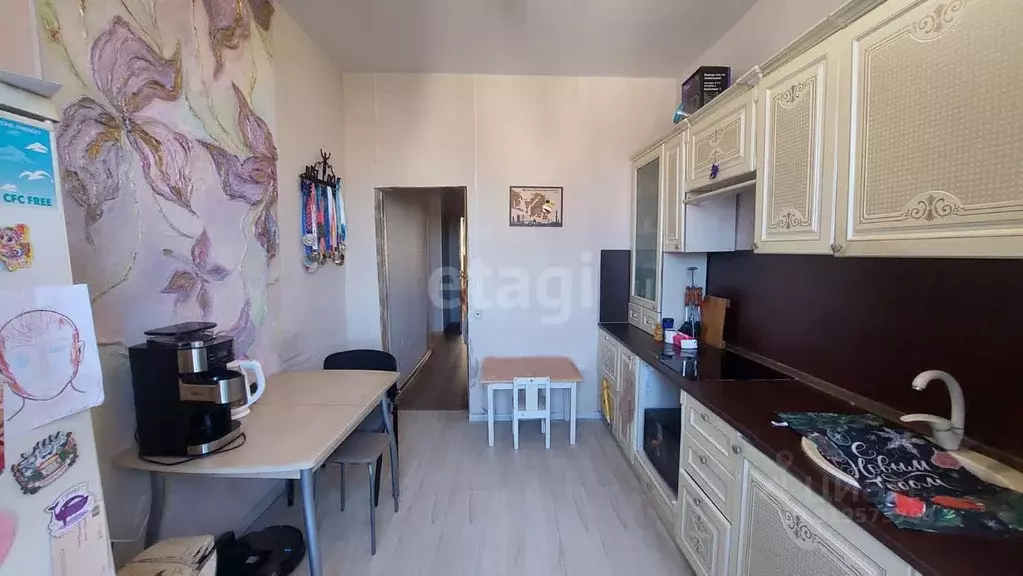 3-к кв. Приморский край, Владивосток ул. Зои Космодемьянской, 7 (81.0 ... - Фото 1