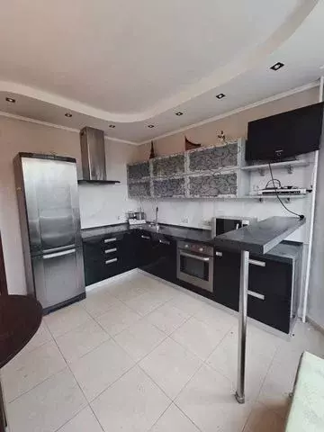 2-к. квартира, 65 м, 5/17 эт. - Фото 0