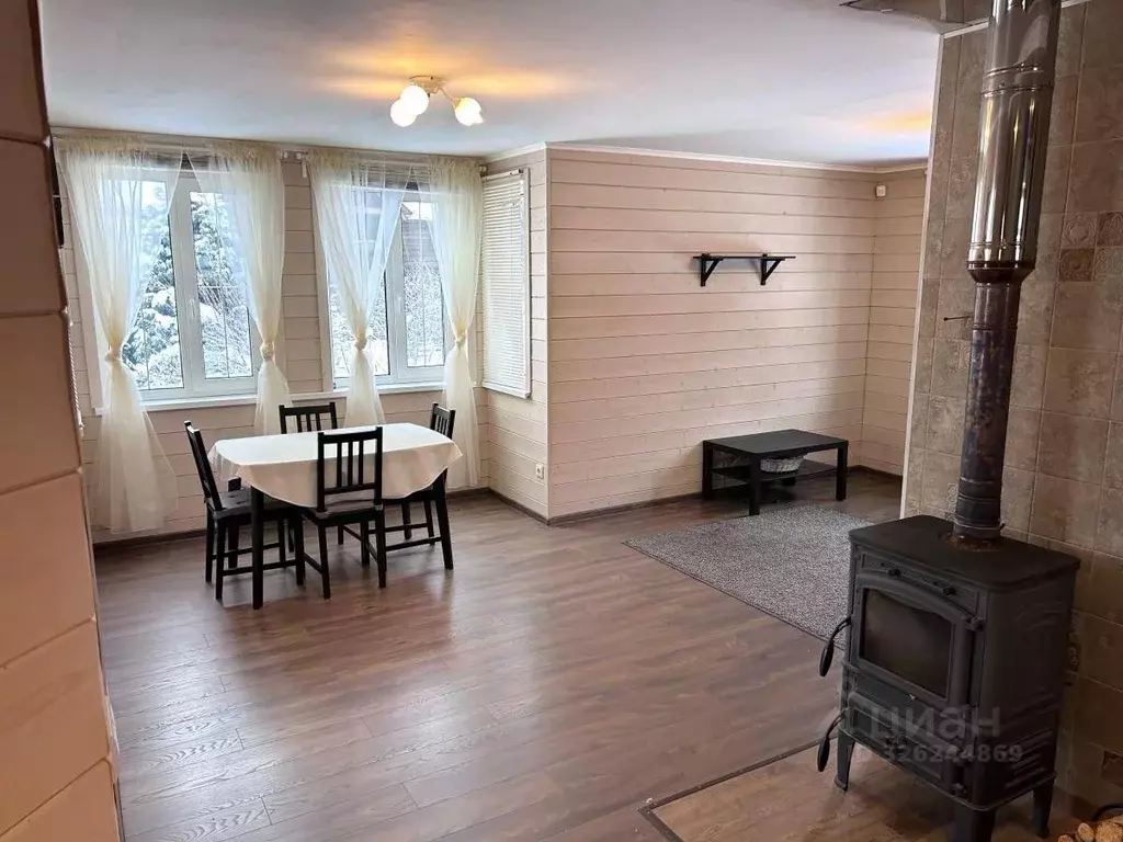 Дом в Ленинградская область, Ломоносовский район, Пениковское с/пос, ... - Фото 2