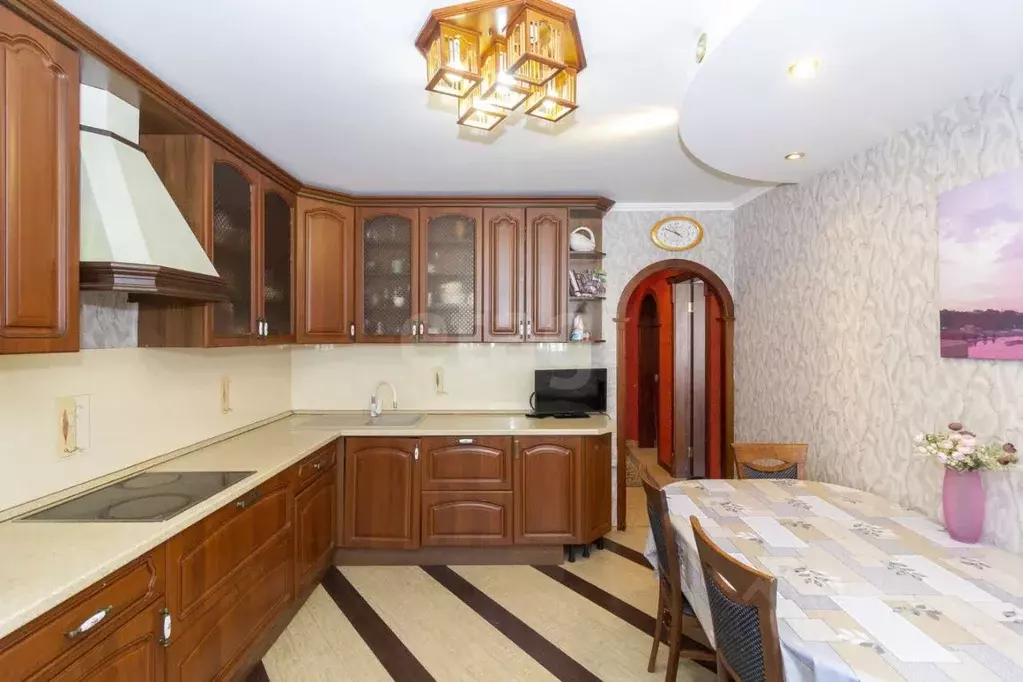 3-к кв. Тюменская область, Тюмень Восточный-2 мкр, ул. Ивана Словцова, ... - Фото 2