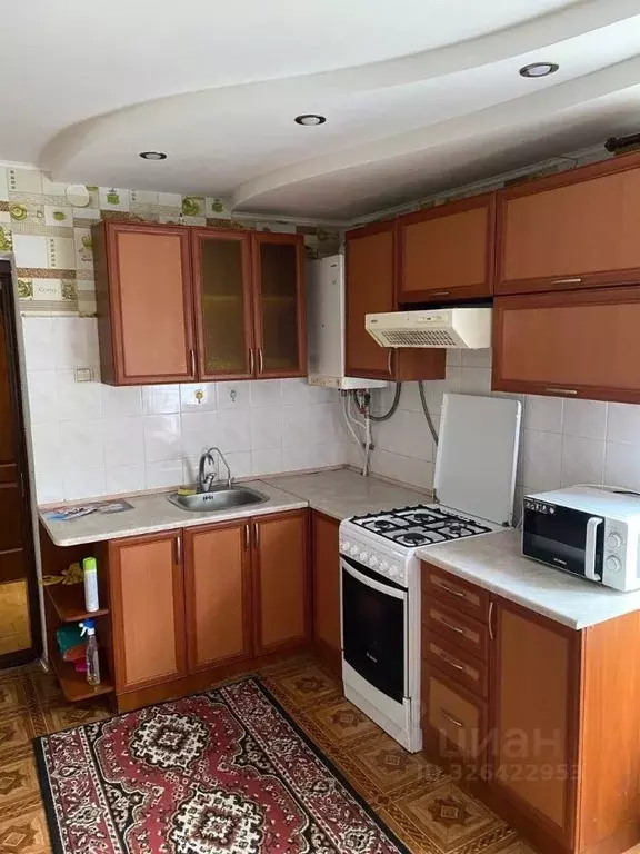 2-к кв. Крым, Керчь ул. Петра Королева, 32 (43.0 м) - Фото 0