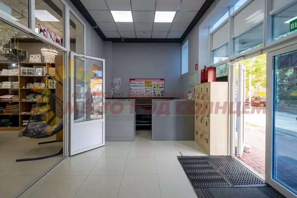 Помещение свободного назначения в Краснодарский край, Ейск ул. ... - Фото 2