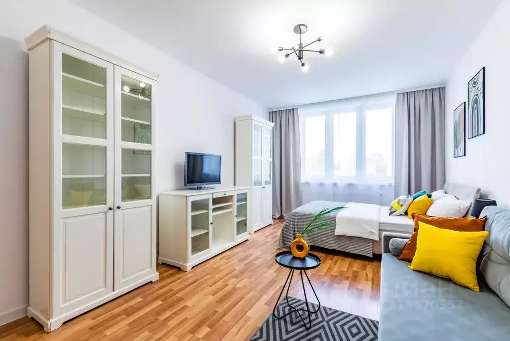 3-к кв. Свердловская область, Екатеринбург ул. Калинина, 3 (90.0 м) - Фото 1