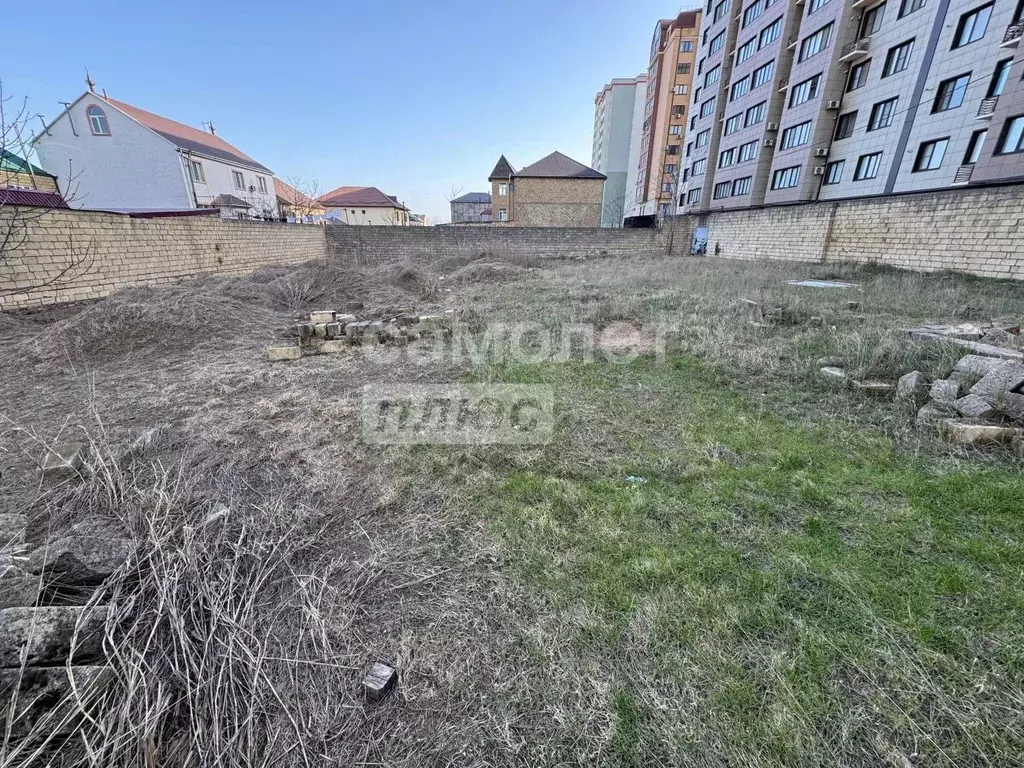 Участок в Дагестан, Дербент ул. Сальмана, 102 (4.2 сот.) - Фото 1