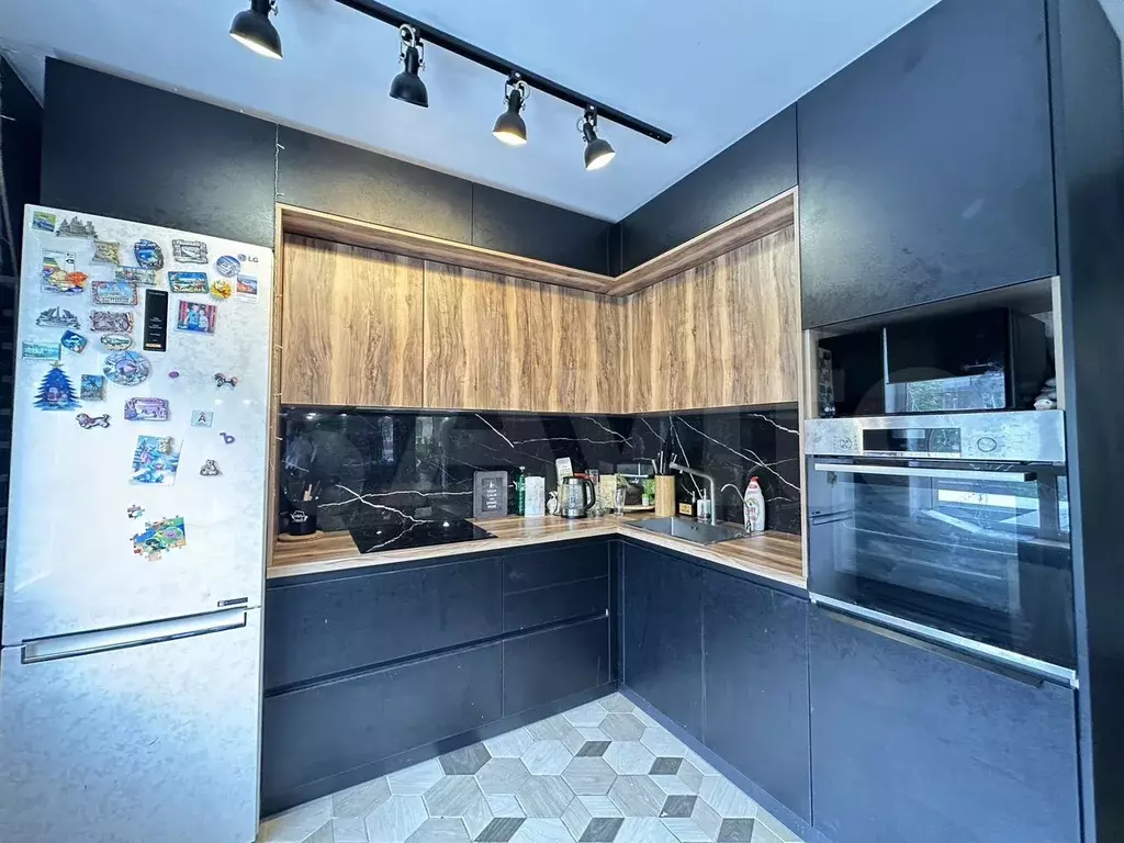3-к. квартира, 75 м, 2/10 эт. - Фото 0