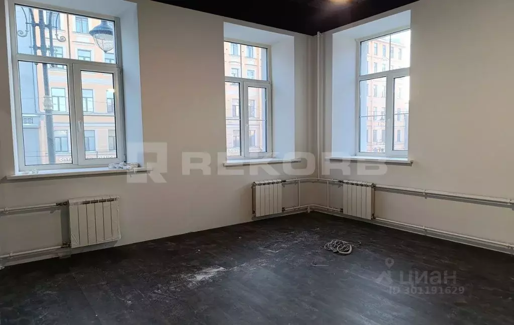 Офис в Санкт-Петербург Кирочная ул., 28 (300 м) - Фото 2