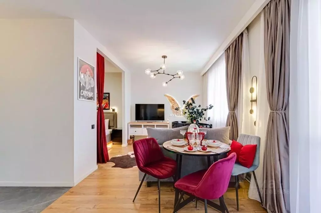 Студия Иркутская область, Иркутск ул. Пискунова, 142/8 (42.6 м) - Фото 1