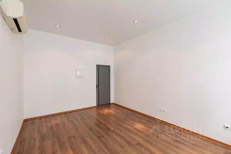 Офис в Москва Тверская ул., 12С7 (17 м) - Фото 2