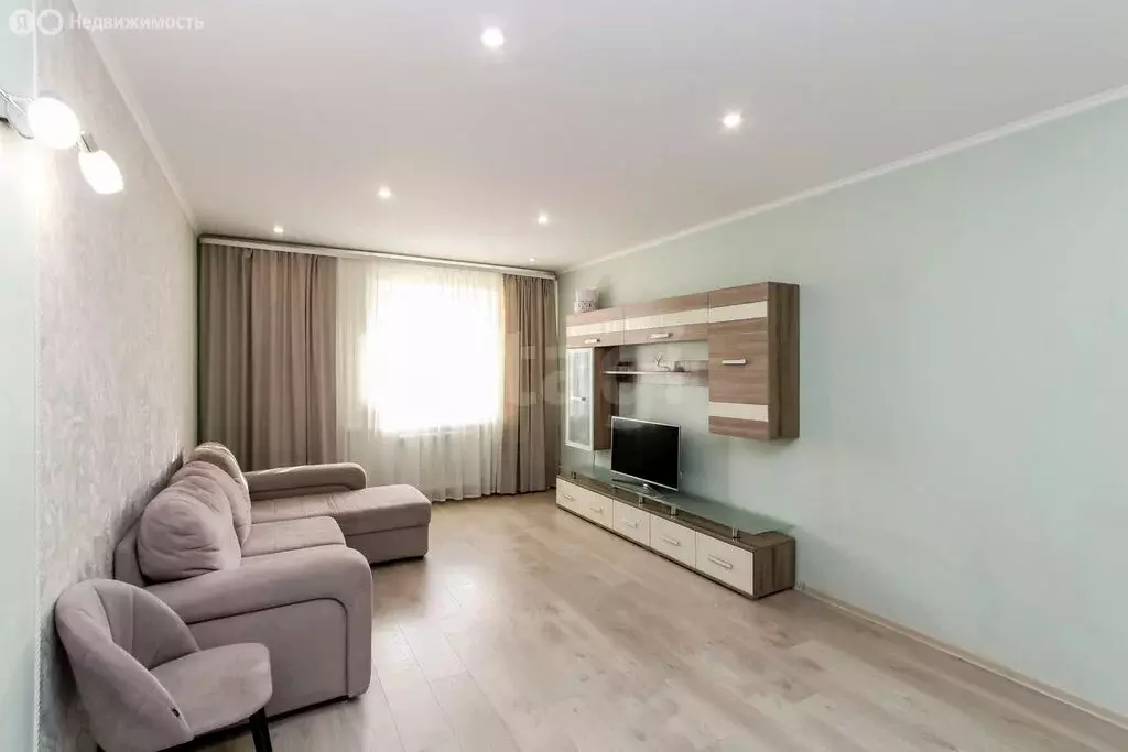 2-комнатная квартира: Тюмень, Солнечный проезд, 7 (55.6 м) - Фото 1