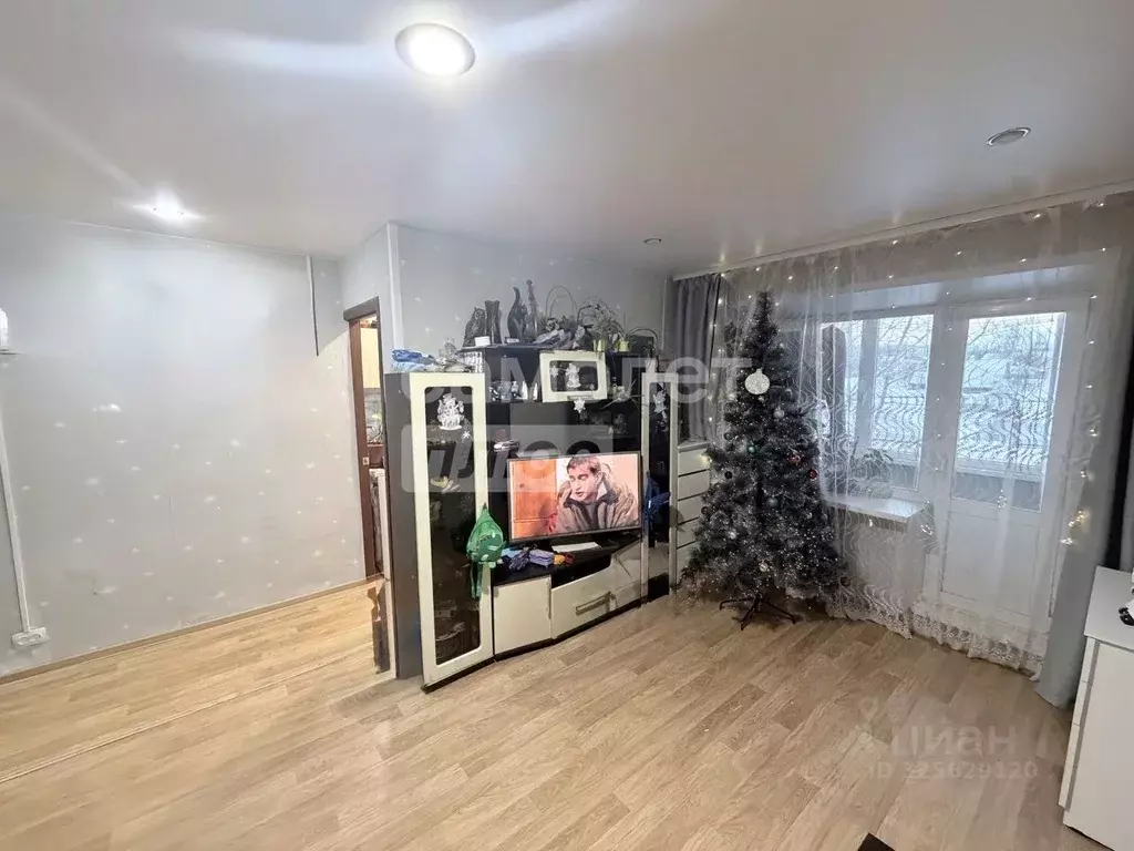 2-к кв. Пензенская область, Кузнецк ул. Калинина, 33 (40.0 м) - Фото 2