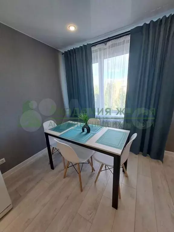 1-к. квартира, 42 м, 8/11 эт. - Фото 1