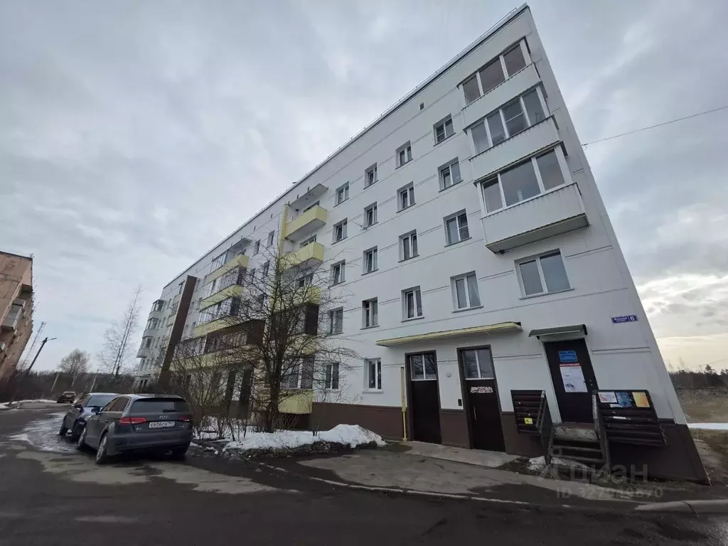 3-к кв. Ленинградская область, Гатчинский муниципальный округ, пос. ... - Фото 1