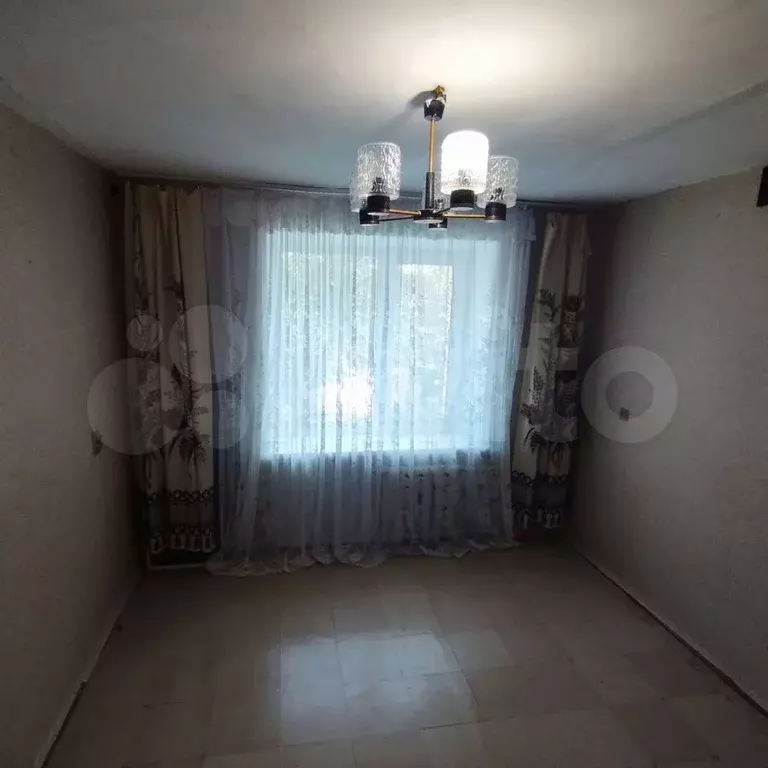 Комната 13 м в 8-к., 2/9 эт. - Фото 0
