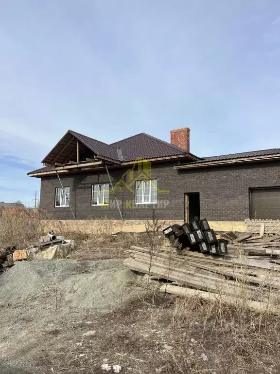 Дом в Оренбургская область, Орск пер. Евгения Маркова, 8 (234 м) - Фото 0