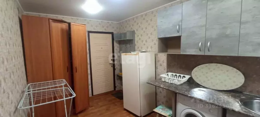 1-к кв. Башкортостан, Уфа ул. Пархоменко, 131 (10.0 м) - Фото 1