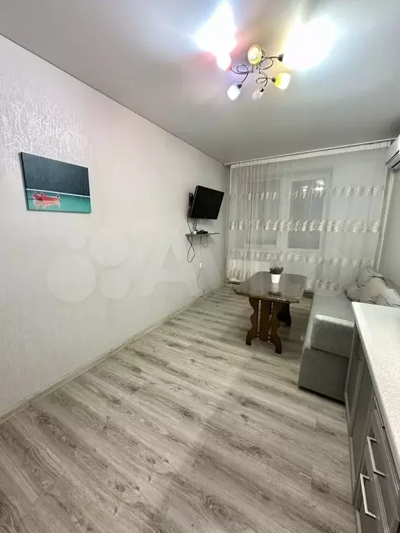 1-к. квартира, 44 м, 3/3 эт. - Фото 1