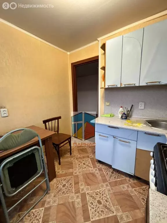 3-комнатная квартира: Краснотурьинск, улица Чернышевского, 5 (56.3 м) - Фото 1