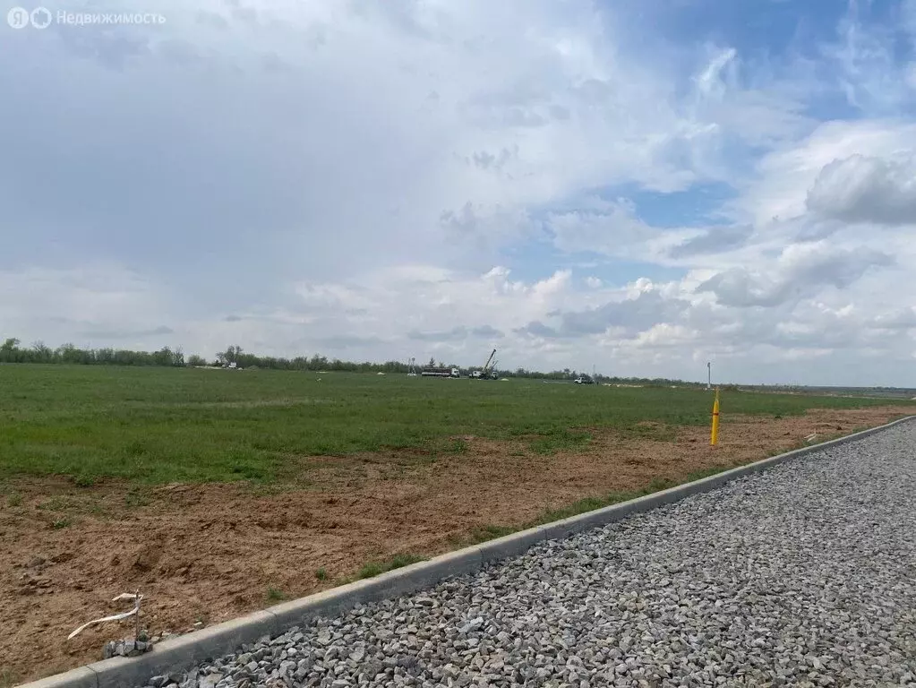 Участок в село Орловка, улица имени В.С. Турова (5 м) - Фото 0